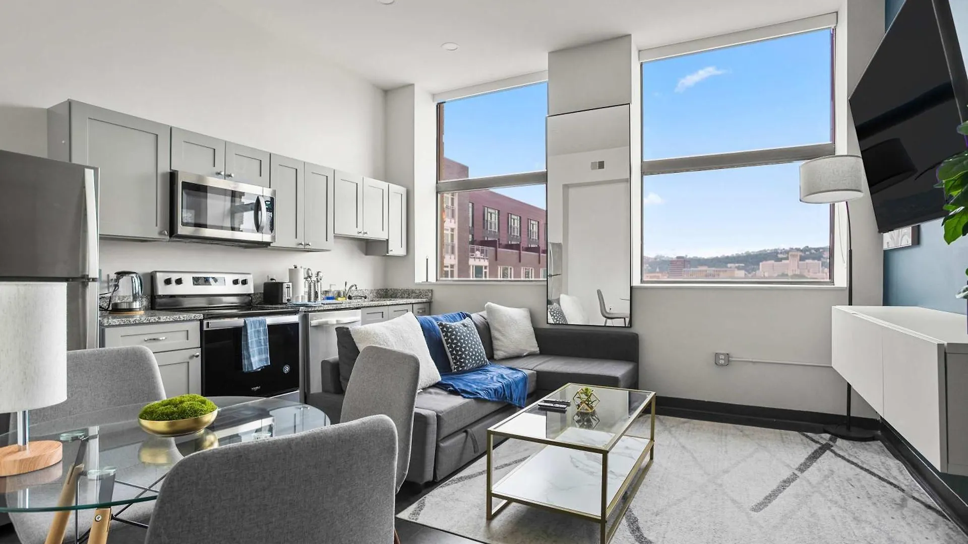 CozySuites Modern 1BR in Downtown Pitts 11 Pittsburgh 0*,