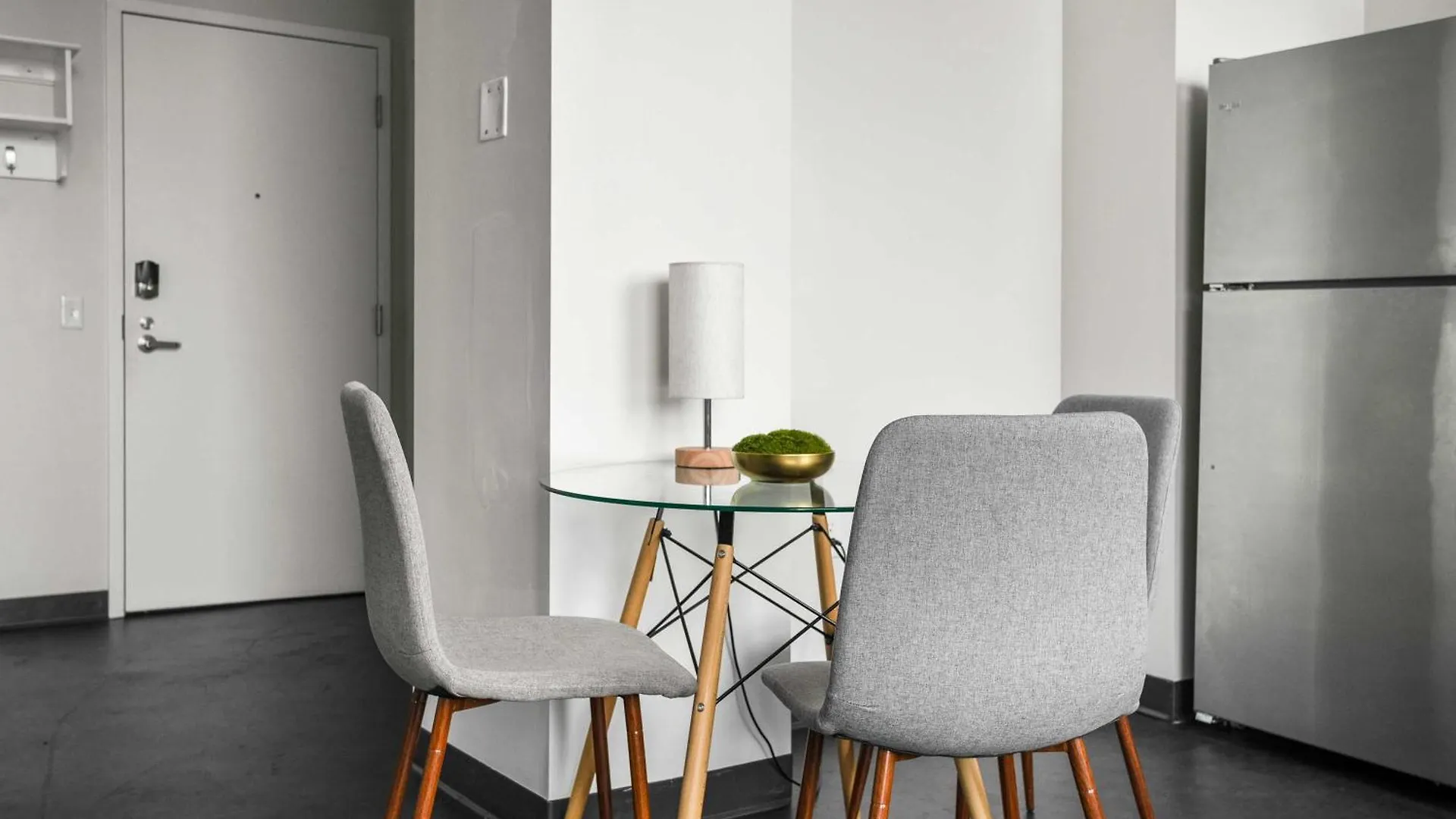 Apartment CozySuites Modern 1BR in Downtown Pitts 11 Pittsburgh