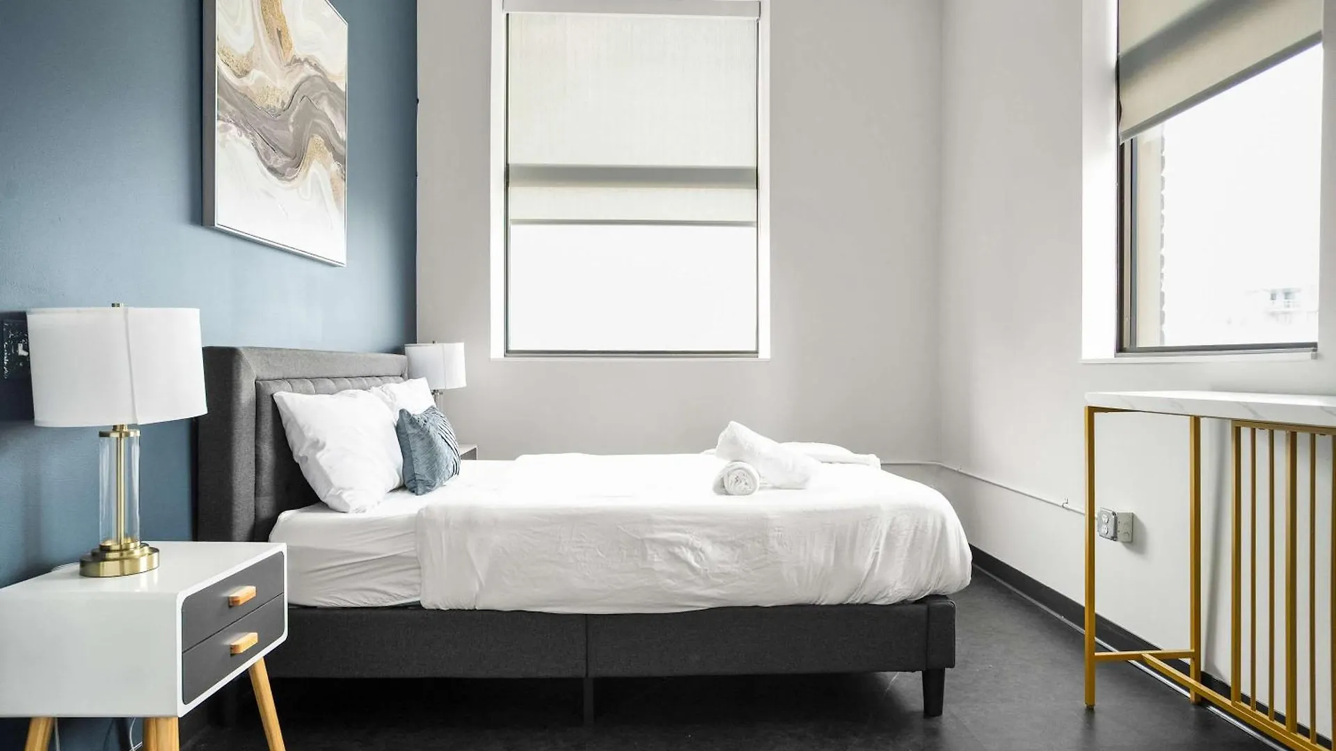 CozySuites Modern 1BR in Downtown Pitts 11 Pittsburgh United States