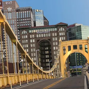 4* Hotel Renaissance